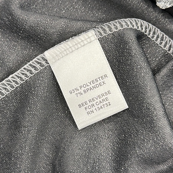 Allie & Rob Grey and Silver Lace Style Faux Button Top - XL - Picture 8 of 11